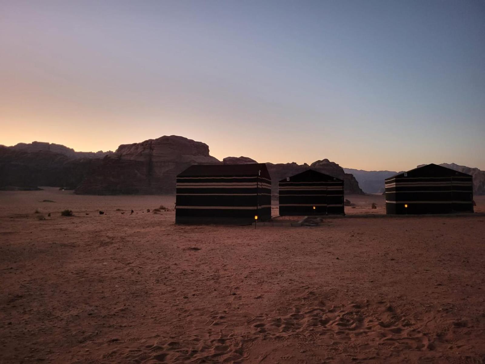 Wadi Rum Desert Heart Camp Екстер'єр фото